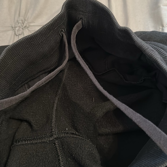 Lululemon High Rise Logo Scuba Jogger Size 0 - Picture 5 of 7